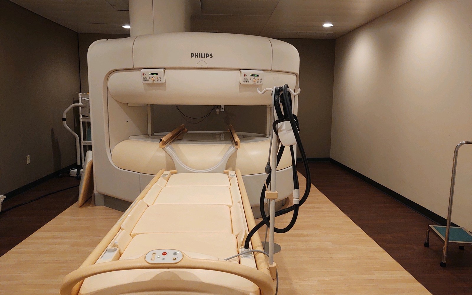 MRI system financing